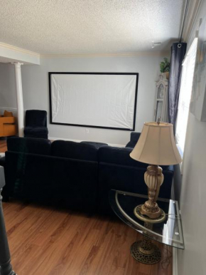 Jolly Accommodations & Suite-Sleeps 10
